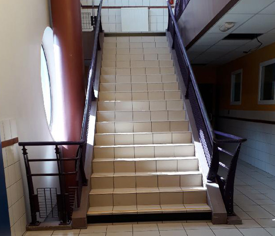 mise en accessibilité de l'escalier