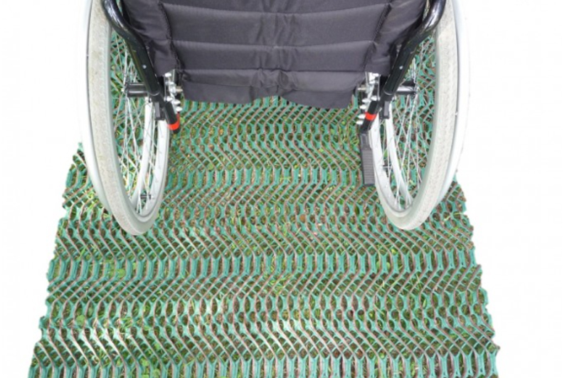 Mini rampe PMR pour accès handicapés en fauteuils roulants