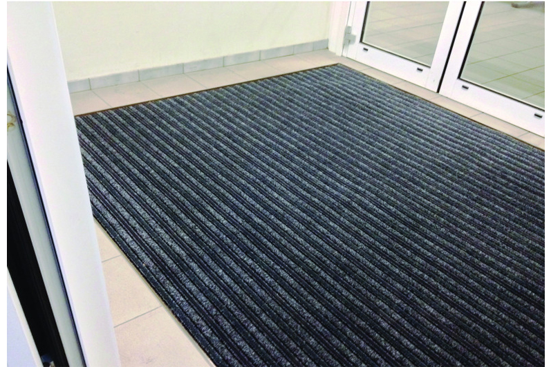 Tapis d'entrée intérieur absorbant et antisalissure pour trafic