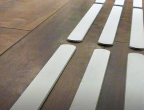 Les bandes de guidage : un élément essentiel de l’accessibilité des ERP